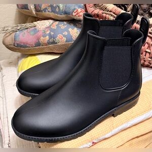 Dream Pairs Black Ankle Rain Boots Molded PVC  Waterproof Slip Resistant Size 7